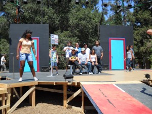 busstop reh onstage